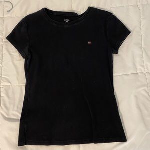 Black Tommy Hilfiger T-shirt